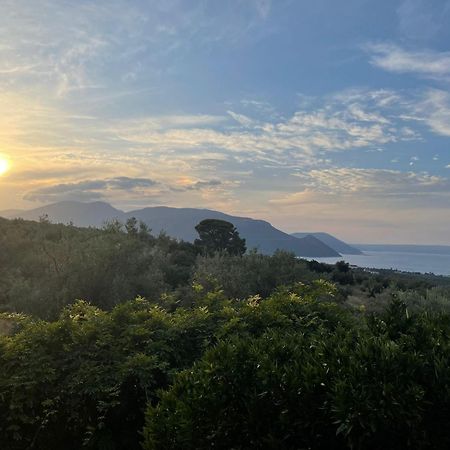 Panoramic View Summerhouse Loukissia Экстерьер фото