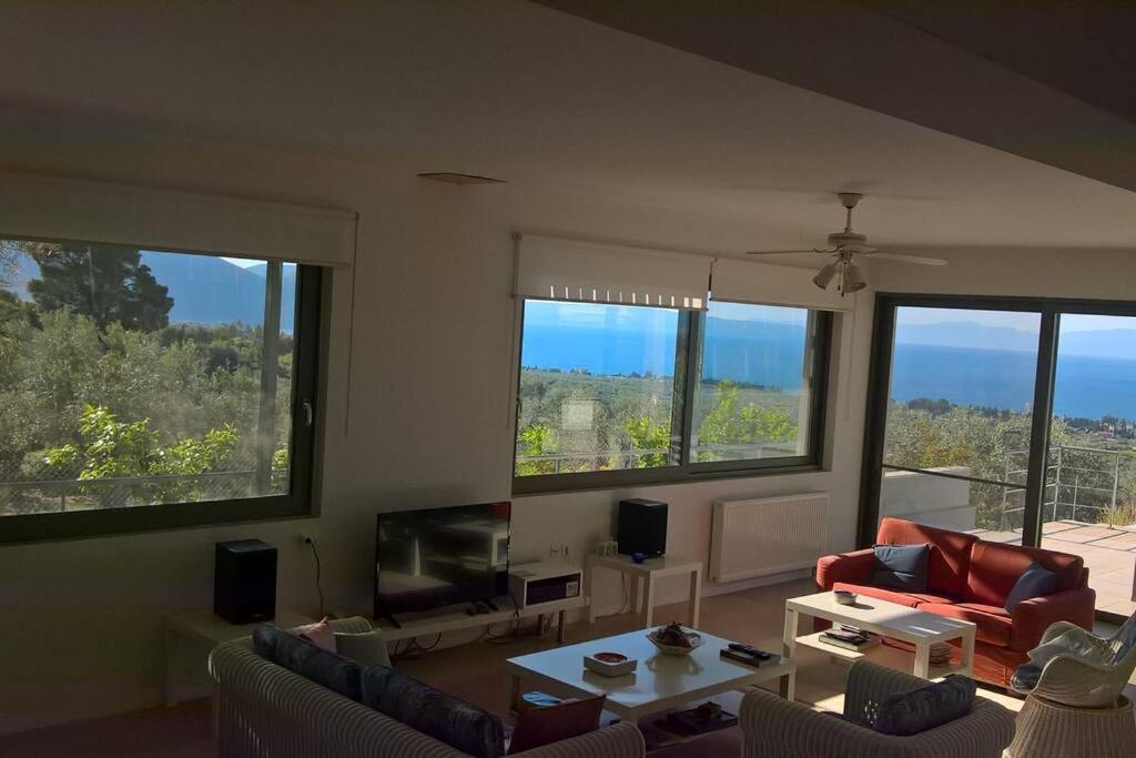 Panoramic View Summerhouse Loukissia Экстерьер фото